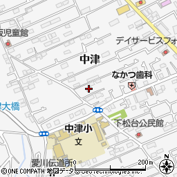 神奈川県愛甲郡愛川町中津677周辺の地図