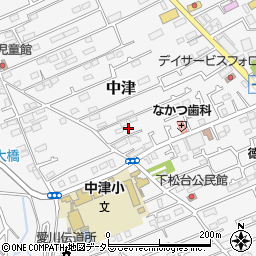 神奈川県愛甲郡愛川町中津677-3周辺の地図