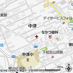 神奈川県愛甲郡愛川町中津677-12周辺の地図