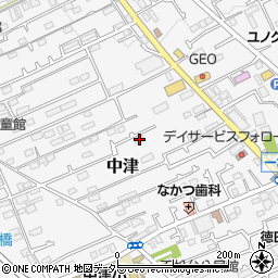 神奈川県愛甲郡愛川町中津722-1周辺の地図