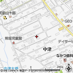 神奈川県愛甲郡愛川町中津587-17周辺の地図