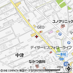 神奈川県愛甲郡愛川町中津724周辺の地図