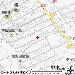 神奈川県愛甲郡愛川町中津601-1周辺の地図