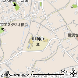 横浜市立山下小学校周辺の地図