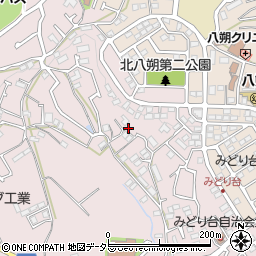 神奈川県横浜市緑区西八朔町56周辺の地図