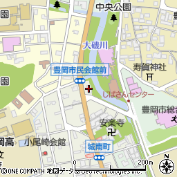 ファミリーマート豊岡城南町店周辺の地図