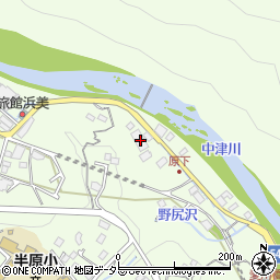 神奈川県愛甲郡愛川町半原1953周辺の地図