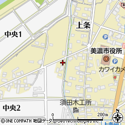 岐阜県美濃市835-4周辺の地図