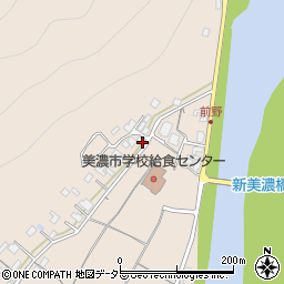 岐阜県美濃市前野621周辺の地図