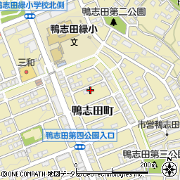 神奈川県横浜市青葉区鴨志田町521-11周辺の地図