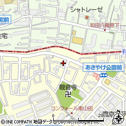 東山田４丁目バス停裏パーキング周辺の地図
