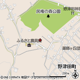 東京都町田市野津田町2297周辺の地図