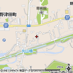 東京都町田市野津田町555周辺の地図