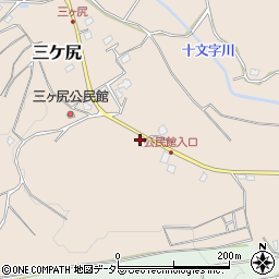 千葉県東金市三ケ尻12周辺の地図