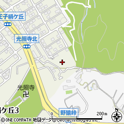 東京都八王子市絹ケ丘1丁目71周辺の地図