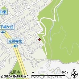 東京都八王子市絹ケ丘1丁目67周辺の地図