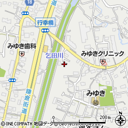 東京都多摩市連光寺2丁目2-33周辺の地図