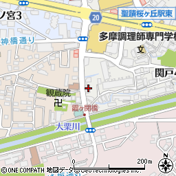 東京都多摩市関戸4丁目24-3周辺の地図