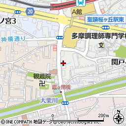 東京都多摩市関戸4丁目23-5周辺の地図
