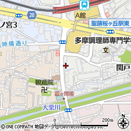 東京都多摩市関戸4丁目23-3周辺の地図