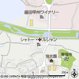 山梨県甲州市勝沼町下岩崎1425周辺の地図