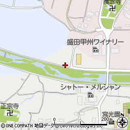 山梨県甲州市勝沼町下岩崎1467周辺の地図