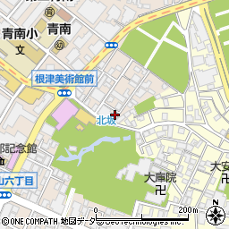 東京都港区南青山4丁目26-12周辺の地図