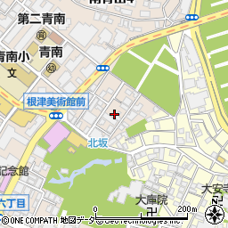 東京都港区南青山4丁目26周辺の地図
