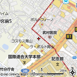 イＳム　表参道店周辺の地図