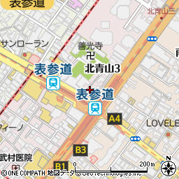 ファミリーマート表参道駅前店周辺の地図