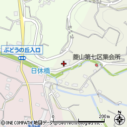 山梨県甲州市勝沼町菱山3308周辺の地図