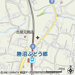 山梨県甲州市勝沼町菱山2631周辺の地図