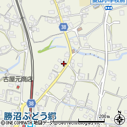 山梨県甲州市勝沼町菱山2403周辺の地図