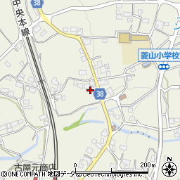 山梨県甲州市勝沼町菱山1604周辺の地図