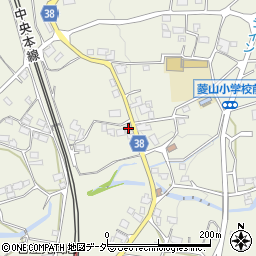 山梨県甲州市勝沼町菱山1605周辺の地図