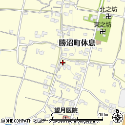 山梨県甲州市勝沼町休息1424周辺の地図