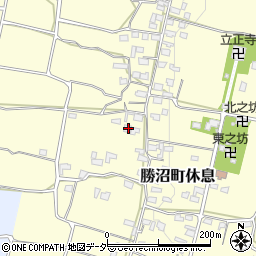 山梨県甲州市勝沼町休息1432周辺の地図