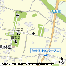 山梨県甲州市勝沼町休息1711周辺の地図