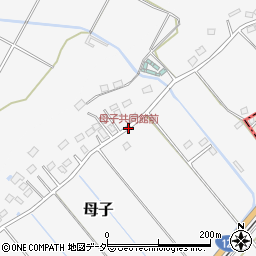 母子共同館前周辺の地図