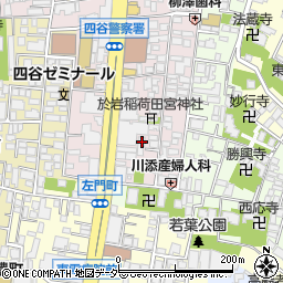 東京都新宿区左門町17-20周辺の地図