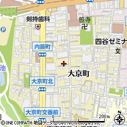 東京都新宿区大京町17周辺の地図