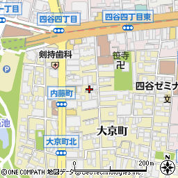 ホスピタルメント四谷大京町周辺の地図