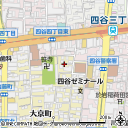 東京都新宿区大京町2周辺の地図