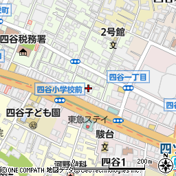 東京都新宿区四谷三栄町2周辺の地図