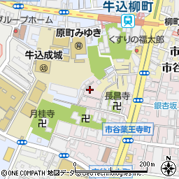 東京都新宿区市谷薬王寺町17周辺の地図