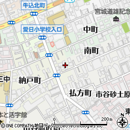 東京都新宿区納戸町7周辺の地図