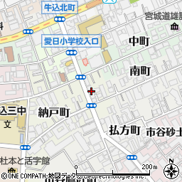 東京都新宿区納戸町11周辺の地図