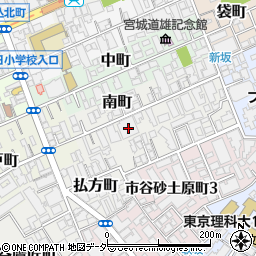 東京都新宿区南町12周辺の地図