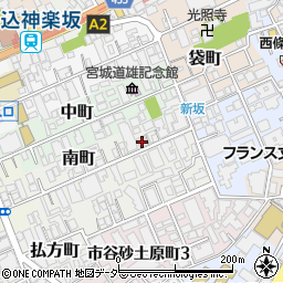 東京都新宿区南町31周辺の地図