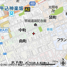 東京都新宿区中町9周辺の地図